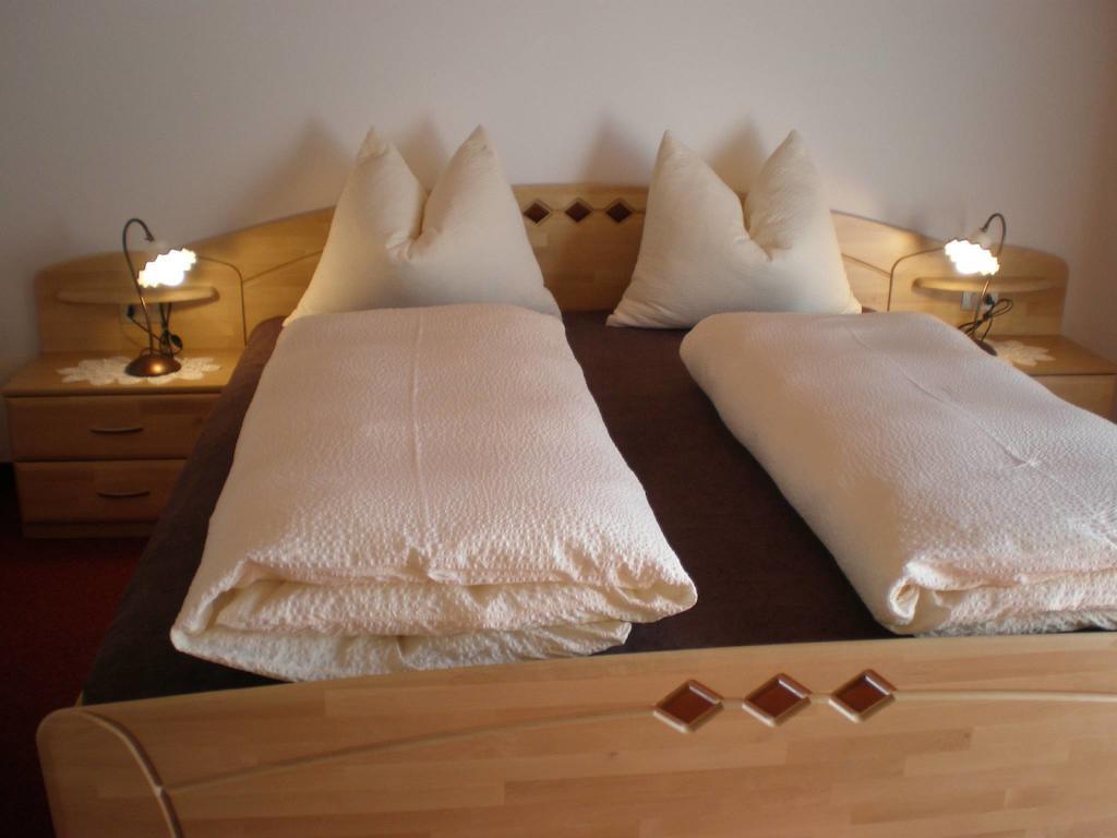 Oberlechnerhof Bed & Breakfast Rasun di Sopra Exterior foto