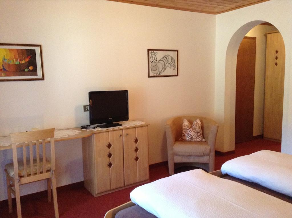 Oberlechnerhof Bed & Breakfast Rasun di Sopra Exterior foto