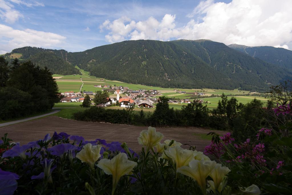 Oberlechnerhof Bed & Breakfast Rasun di Sopra Exterior foto