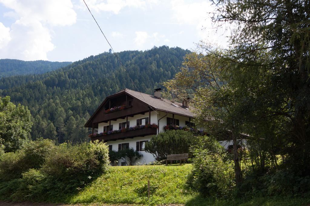 Oberlechnerhof Bed & Breakfast Rasun di Sopra Exterior foto